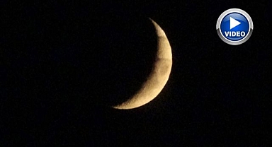 Hilal ay ile bulutların saklambaç oyunu