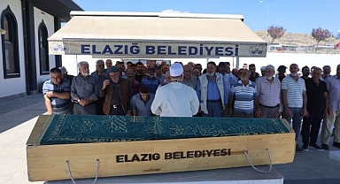 İki aracın çarptığı yaşlı adamın acı sonu