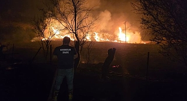 Kırsalda çıkan yangına müdahale ediliyor