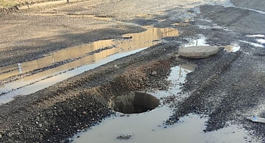 Lağım çukuru tehlike saçıyor