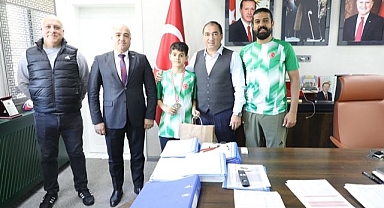 Milli sporcudan gururlandıran başarı