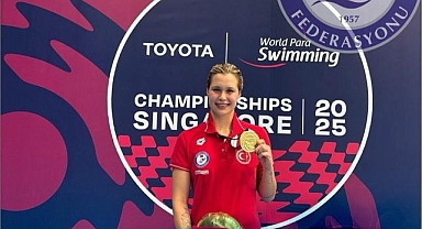 Milli yüzücü Kurt 5'inci kez dünya şampiyonu