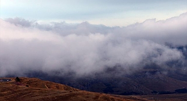 Sis ve sağanak etkili oldu