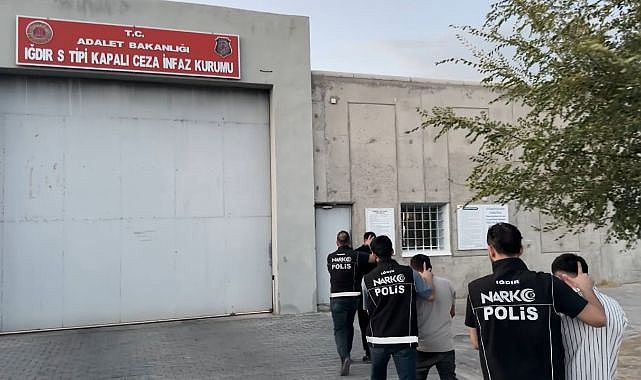 Uyuşturucu operasyonunda yakayı ele verdiler