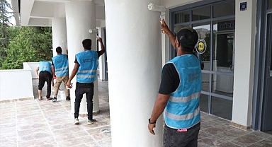 Yükümlüler okullarda görev başında