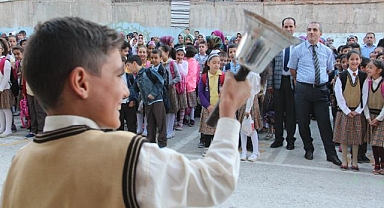 Yüz bini aşkın öğrenci ders başı yapacak