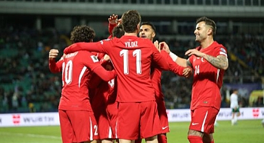 A Milliler gol olup yağdı! 1-6