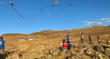 Çocuklar uçurtma etkinliğinde buluştu