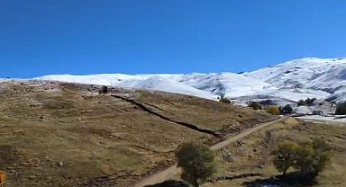 Dağlar karla kaplandı! Manzaralar büyüledi