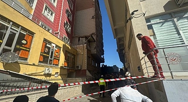 Dar sokakta çıkan yangına zorlu müdahale