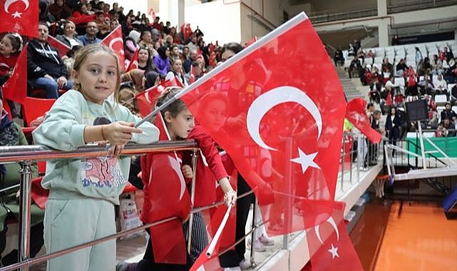 Doğuda Cumhuriyet Bayramı törenlerle kutlandı