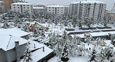 Erzurum'a Ekim karı: Kent beyaza büründü