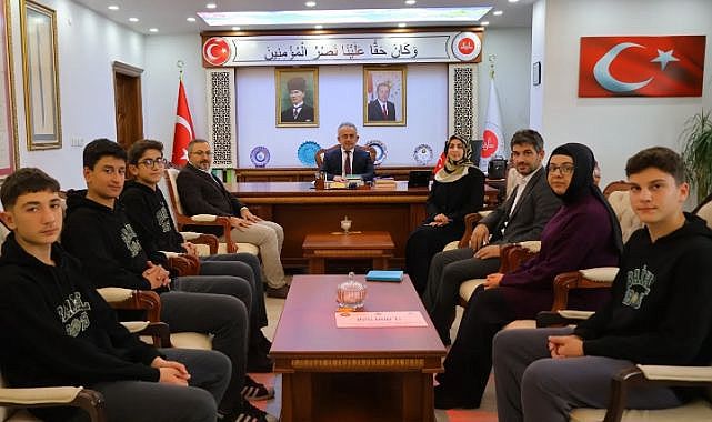 Gençlerden Gazze'ye yardım eli