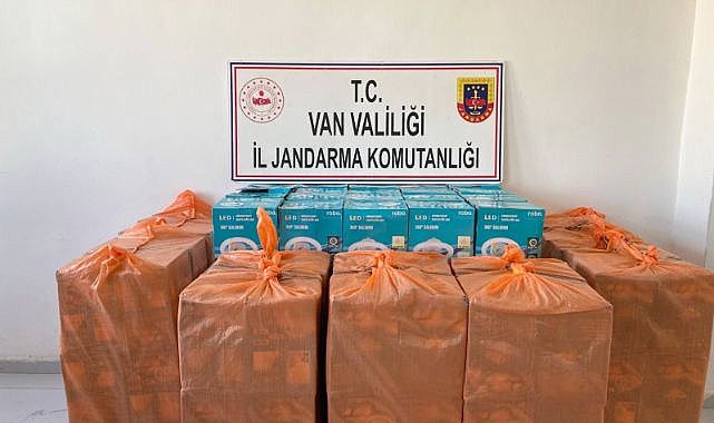 Gümrük kaçağı malzemeler geçirildi