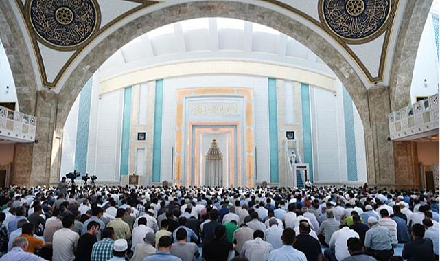 Hutbede ailede huzur konusu vurgulanacak