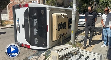 Kamyonetle çarpışan minibüs devrildi
