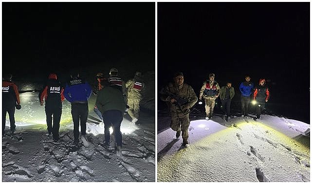 Kara saplanan araçlarında mahsur kaldılar!