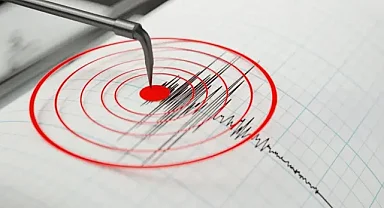 Korkutan deprem! Vatandaşlar sokaklara döküldü