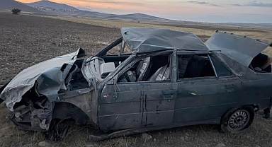 Lastiği patlayınca kazadan kaçamadı