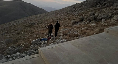 Nemrut'un merdivenlerinden yuvarlandı!