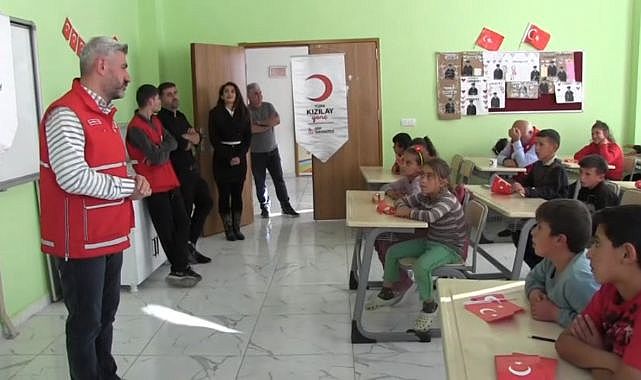 Öğrencilere ilk yardım eğitimi verildi