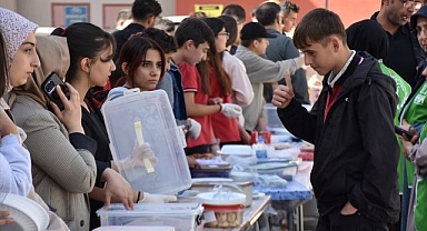 Okullarda kardeşlik kermesiyle Filistin’e destek