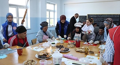 Özel gereksinimli bireyler mutfakta buluşuyor