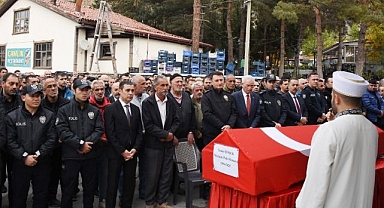 Polis memuru son yolculuğuna uğurlandı
