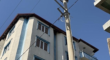 Silahla apartman taradılar! Dehşeti yaşadılar...