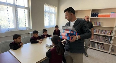 Sınırdaki öğrencilere oyun seti 