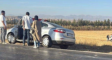 Takla atan araçtaki anne-oğul yaralandı