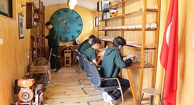 Tarihi gar bilgi durağı oldu