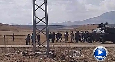 Tekman'da cenaze sırasında iki aile birbirine girdi