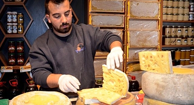 Tescilli peynir tezgahlarda yerini aldı