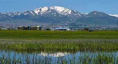 Türkiye kurudu Erzurum neme doydu