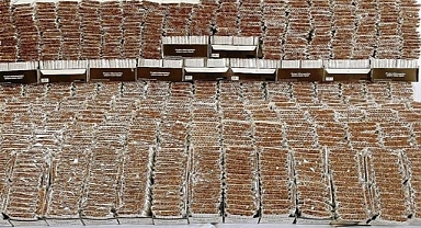 Tütün doldurulmuş on binlerce makaron ele geçirildi