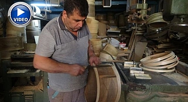 Üç kuşaktır davul üretimi yapıyorlar