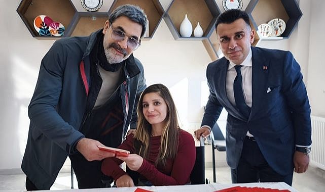 Ugur Işılak'tan yürek ısıtan buluşma