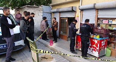 Yaşadığı bakkalda ölü bulundu!