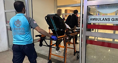 Yemek yaparken kendini bıçakladı