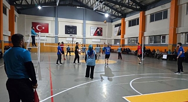 24 kasım öğretmenler günü voleybol turnuvası