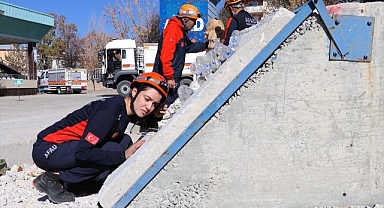 AFAD’dan yeni nesil kurtarma ekipleri