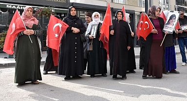 Aileler evlat nöbetini sürdürdü