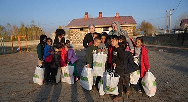 Almanya’dan bin çocuğa gönülleri ısıtan yardım