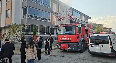 Apartman bodrumunda çıkan yangın korkuttu