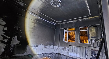 Apartmanda çıkan yangın korkuttu! Bir ev küle döndü