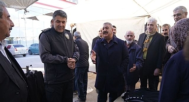 Başkan Sunar ve Karaburun’dan pazar denetimi