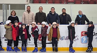 Buz hokeyi projesi başladı