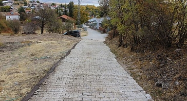 Çevre ve yol düzenleme çalışması sürüyor