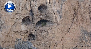 Deprem sonrası korku mağarasına dönüştü